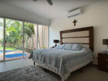 Casa en Fraccionamiento Lomas de Cuernavaca