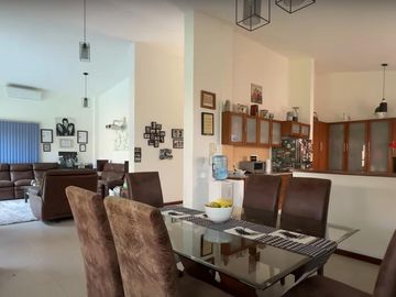 Casa en Fraccionamiento Lomas de Cuernavaca