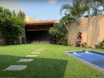 Casa en Fraccionamiento Lomas de Cuernavaca