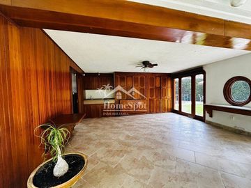 CASA EN LOMAS DE LA SELVA
