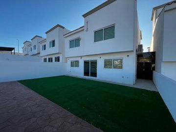 VENTA DE CASA EN REAL DEL MAR