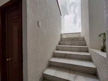 CASA EN REFORMA