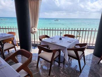 Penthouse de Dos Habitaciones Frente al Mar en Playa del Carmen