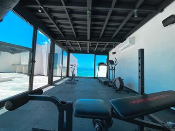 Penthouse de Dos Habitaciones Frente al Mar en Playa del Carmen