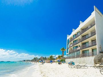 Penthouse de Dos Habitaciones Frente al Mar en Playa del Carmen