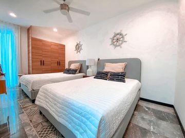 Penthouse de Dos Habitaciones Frente al Mar en Playa del Carmen