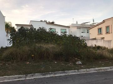 CASA EN PROYECTO SIERRA ALTA CARRETERA NACIONAL MONTERREY N L