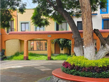 Casa 202m2 en la Noria 3 recamaras 3 estacionamientos Oportunidad