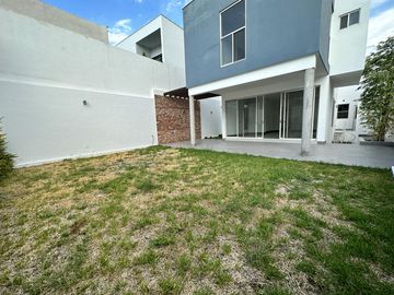 Casa en Venta en Laderas Caranday