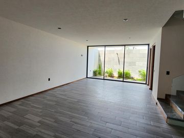 Casa en Venta en Vistas Altozano con Sótano salón usos múltiples