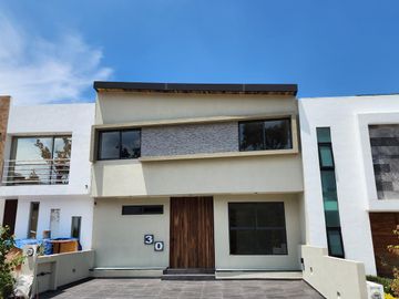 Casa en Venta en Vistas Altozano con Sótano salón usos múltiples