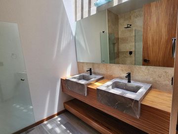 Casa en Venta en Vistas Altozano con Sótano salón usos múltiples
