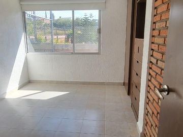 CASA EN VENTA CANDILES