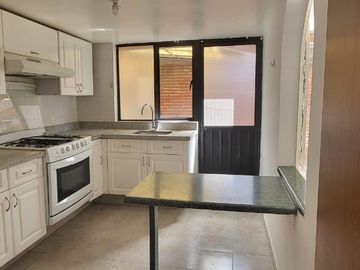 CASA EN VENTA CANDILES