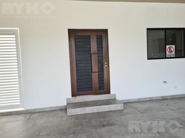 Casa - Fraccionamiento Altares Residencial