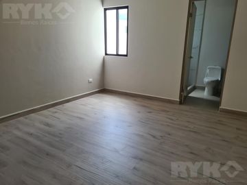 Casa - Fraccionamiento Altares Residencial