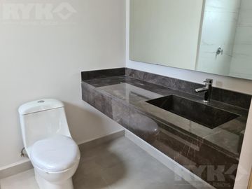 Casa - Fraccionamiento Altares Residencial