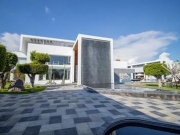 RESIDENCIA DE LUJO EN VENTA, ATLIXCO, PUEBLA