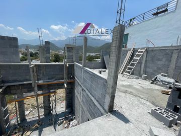 Fraccionamiento Alamosur -CARRETERA NACIONAL- Casa VENTA Santiago 330 m2, Nuevo León