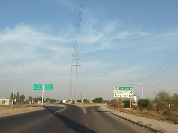 TERRENO PIE DE CARR. SAN LUIS DE LA PAZ- DOLORES GTO. SUP. 14,791 MTS