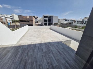 CASA TERMINADA EN VENTA EN LOMAS DE CHAPULTEPEC