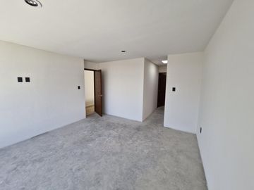 CASA TERMINADA EN VENTA EN LOMAS DE CHAPULTEPEC