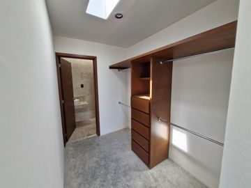 CASA TERMINADA EN VENTA EN LOMAS DE CHAPULTEPEC