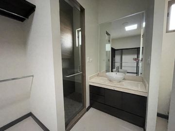 Casa en Venta en La Joya Residencial