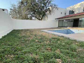 Casa en Venta en La Joya Residencial