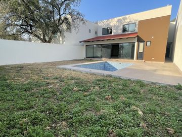 Casa en Venta en La Joya Residencial