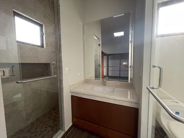 Casa en Venta en La Joya Residencial