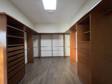 Casa en Venta en La Joya Residencial