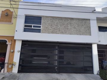 Casa en  Venta Fracc Camino Real Gpe NL