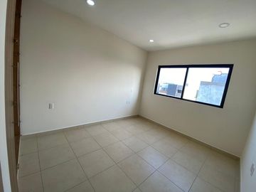 LOMAS DE LA RIOJA, Casa en VENTA con rooftop con vista a la laguna de Mandinga, 3 recamaras y jardin
