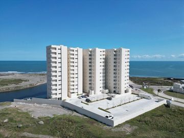 Departamento en VENTA AMUEBLADO Y EQUIPADO, terraza con vista al mar, ALBERCA, Riviera Veracruzana