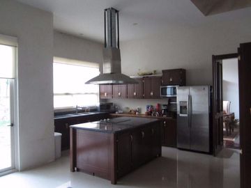 CASA EN VENTA LOS CAVAZOS T-9,544 C-1,028, SANTIAGO N.L. $16,900,000
