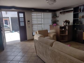 CASA EN JARDINES DE MORELOS ECATEPEC, EDO. MÉX.