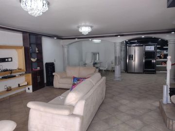 CASA EN JARDINES DE MORELOS ECATEPEC, EDO. MÉX.