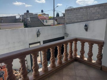 CASA EN JARDINES DE MORELOS ECATEPEC, EDO. MÉX.