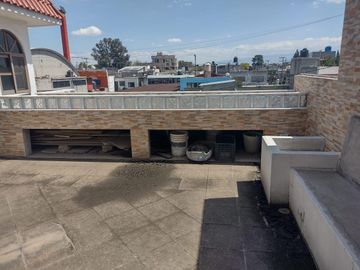 CASA EN JARDINES DE MORELOS ECATEPEC, EDO. MÉX.