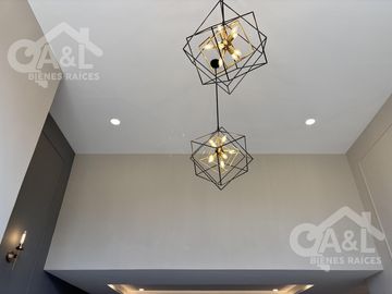 Casa en Venta  Recámara en Planta Baja Paseo de La Reina