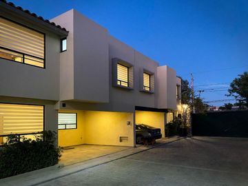 CASA EN VENTA EN FRACCIONAMIENTO PASEO DEL FRESNO, PLAZA SAN DIEGO, CHOLULA PUEBLA