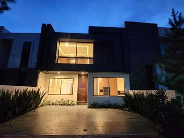 Casa en Venta Altozano Fraccionamiento privado