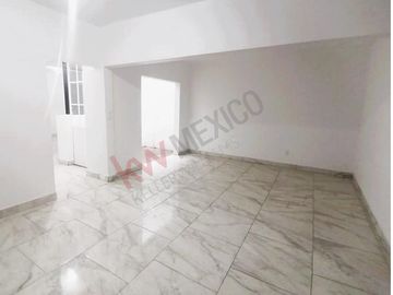 🏡 EL MANTO, IZTAPALAPA - Casa Remodelada en Venta a Precio Especial! $2,870,000 🏡