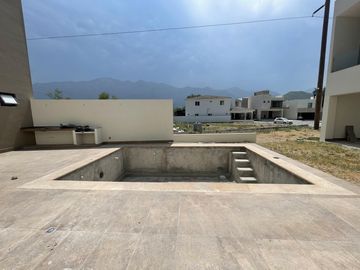 Casa en Venta en La Joya Residencial
