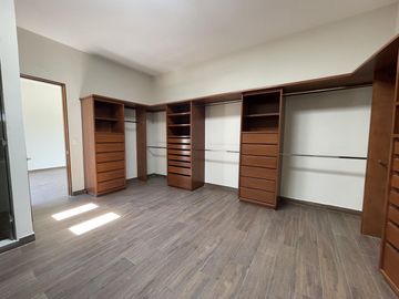 Casa en Venta en La Joya Residencial