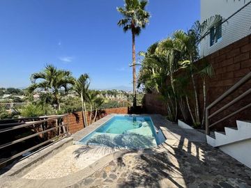 Casa en Fraccionamiento Lomas de Cuernavaca