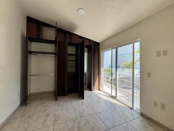 Casa en Fraccionamiento Lomas de Cuernavaca