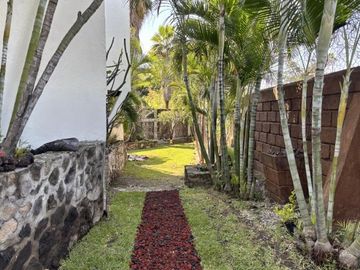 Casa en Fraccionamiento Lomas de Cuernavaca
