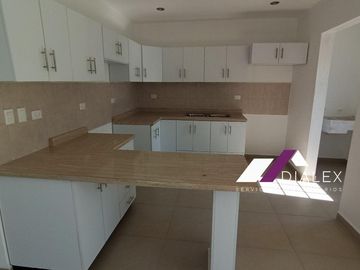 Casa VENTA - Fraccionamiento Cerradas de Atongo en Cadereyta | 200 M2 Con Alberca